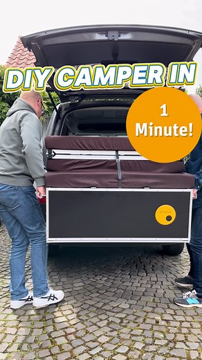 Dein DIY Camper in 1 Minute. Campingbox ins Auto, festzurren und fertig. Easy "Do it" mit mehr Zeit für "yourself"😉 Für über 150 Fahrzeuge, vom Hochdachkombi, über Offroadfahrzeuge wie den Defender bis hin zu den Familien Vans & Bus Modellen, mit der QUQUQ Box machst du dein Alltagsfahrzeug zum Camper. Jetzt die originale Campingbox made in Germany genauer anschauen. Wir versprechen, die QUQUQ Box ist zweiten Blick wert. #diycamper #diycampervan #campingbox #ququqbox #ququq #diycamping #minicam