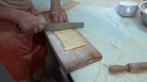 How Italians in Abruzzo make pecorino cheese and perfect pasta
