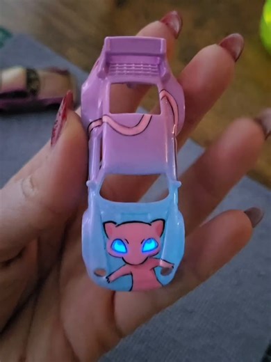 Alien Glow Blue over Base Pink with added pearlescent flake in Intercoat clear ( #📷 @koria_kustoms ) .⁠ Order Here 👇️⁠ .⁠ USA: https://usa.specialistpaints.com/ ⁠ UK/EU: ⁠https://www.specialistpaints.com/ .⁠ #custompaintsinc #kustompaint #hotrodmagazine #musclecars #custompaintjob #kustomkulture #Kustomculture #modified #tuning #chameleonpaint #Kustomcanz #aerosol #spraypaint #rattlecanpaintjob #metalflakepaint | Specialist Paints