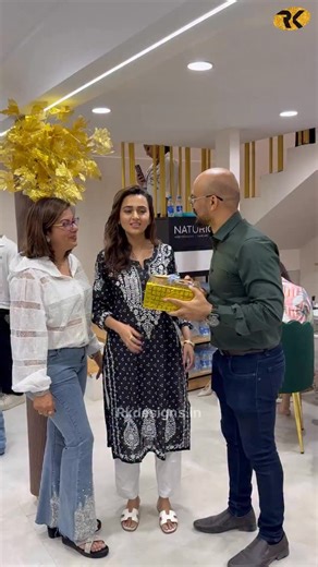 RK Designs on Instagram: "✨ Another masterpiece by RK Designs! We recently completed the stunning interior of Sam’s Salon, owned by Tejasswi Prakash 💫 Every corner reflects elegance, comfort, and creativity — designed and executed by RK Designs. 💇‍♀️ Tejasswi herself loved the work and gave an amazing review 🙌 @tejasswiprakash It’s always a pleasure turning dreams into beautiful realities! If you’re planning to design or renovate your space, we’re just one call away 👇 📞 Contact us: +91 9930