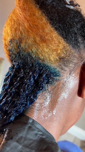 How to Dye Hair Blue: DIY Tutorial