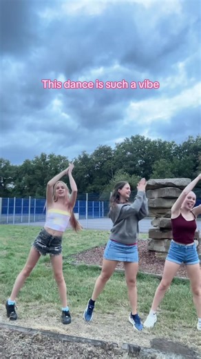 Goofy Dance Moves That Will Make You Laugh