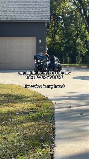 Yeah… Groceries are NOT gonna fit in the back. 🤷🏻‍♀️ | Gretchen Wilson