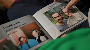 U njima kuca tuđe srce, kroz njih se neki već ugašeni život nastavlja, a neki od njih tvrde da darovano srce pamti starog vlasnika, njegove navike, želje i omiljena mjesta, i tako na još jedan način mijenja i obogaćuje njihov novi, darovani život. Dokumentarni film Srce koje pamti prikazujemo u utorak, 21. siječnja na Prvom programu u 20:15. 📺 | Hrvatska radiotelevizija - HRT