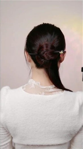 Quick & Stylish Chinese-Inspired Side Updo Tutorial