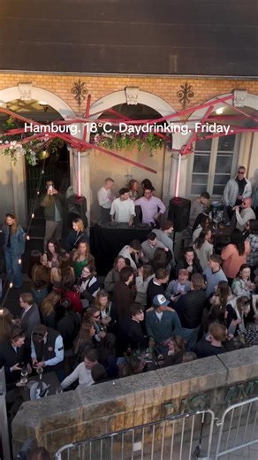 Experience Hamburg Sands Bar Open Air!