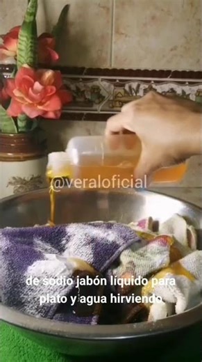 HOW TO WASH KITCHEN TOWELS