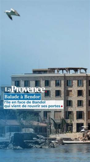 🚶 Ce dimanche, on vous emmène en balade à Bendor L'île en face de Bandol vient de rouvrir ses portes