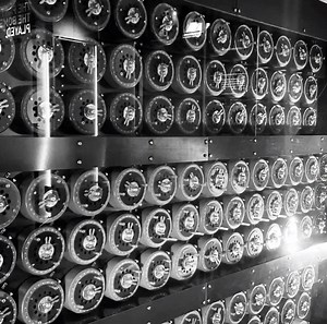 A little something to soothe your soul this morning... Don't miss our Hut 11A exhibition, 'The Bombe Breakthrough' which tells the story of the innovation and international collaboration behind the Bombe ⚙️ Pre-book your visit now ➡️ https://bletchleypark.org.uk/tickets #MuseumMomentofZen | Bletchley Park
