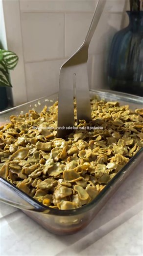 91K views · 47 reactions | We took the viral Chocolate Crunch Cake and of course we thought, what about… pistachio? A gooey chocolate sponge with a nutty, crispy layer, the glow-up this trend deserved. 襤 Link in bio | Twisted | Facebook