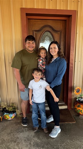 Sarah Castillo | Teacher 🍎 on Instagram: "No Sunday Scaries!!🥳🥳🥳 #teachergram #teacher #teachersofinstagram #igteachers #teacherlife winter break"