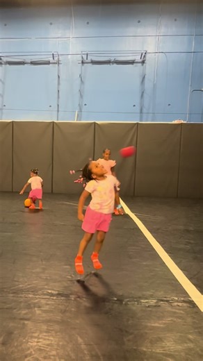 Taking birthday hits to another level 🤣 #jet2holidays #birthday #birthdaygirl