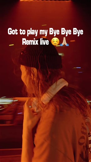 Played out my *NYSYNC - Bye Bye Bye live and the crowd loved it!!! 🥹🙌🏼 Where should I play next?? #dubstep #byebyebye #headbanger #edmtok #ravetok