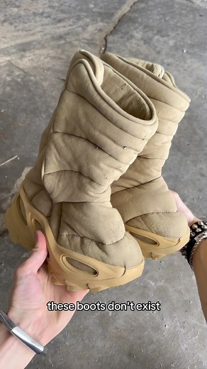 ArchiveThreads on Instagram: "2021 Yeezy UNRELEASED SAMPLE ‘NSLTD’ Tan Alien Moon Boots 🧑‍🚀🌎 As an unreleased sample that is otherwise unavailable to the general public, these extremely rare boots seemingly don’t exist. Aqquired through a private client, these NSLTD’s are valued at $3000 and are unlikely to be found again. Price: $3000.00 Available for purchase/rental now through ArchiveThreads.ca (Song Credit - User @piano.c0m via TikTok)"
