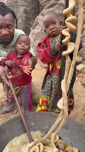 The daily life and diet of the Hazarbi tribe #africa