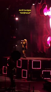Avril Lavigne: "Girlfriend" live. The Greatest Hits Tour at Madison Square Garden 5/30/2025 #avrillavigne #girlfriend #live #concert #MSG #madisonsquaregarden #newyork #pop #rockandroll #broadway #thebestdamnthing | Erwin Ceniza