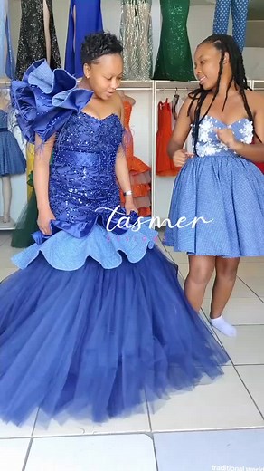 a bride and her bride maid 😍 #tswanadress #tasmerdesigns #Weddingdress ##2in1weddingdress #traditionalweddingdress #traditionalwedding