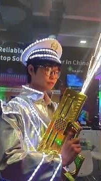 Igracelite Handheld cold sparklers gun operation demonstration and use at the exhibition（SP-H1）