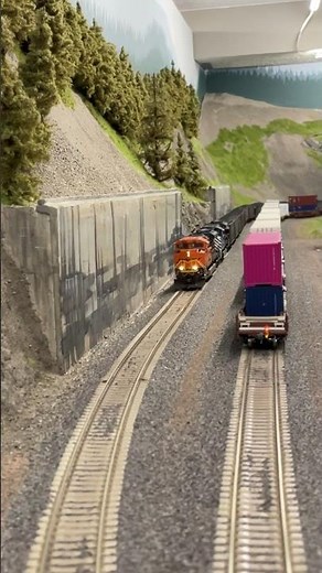 Modern BNSF model railroad operations #train #hoscale #modelrailroad #bnsf