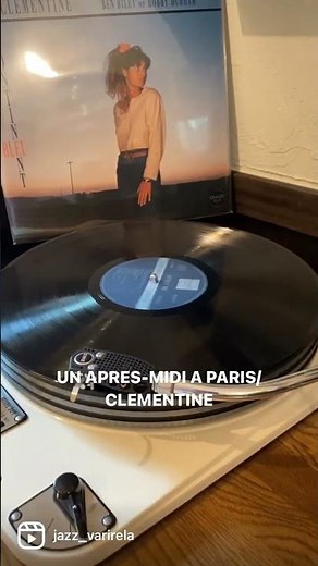 Un Après-Midi À Paris(Afternoon In Paris) by Clémentine