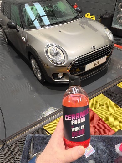 Is Wax Really Dead? For classic enthusiasts who love hand-applying carnauba on a Sunday afternoon, wax still has its place. But for modern detailing, especially if you’re running a business or you have limited time, efficiency and consistent results matter, ceramic foam just makes more sense. It’s faster, more durable, and delivers better real-world protection. If you want your car to stay cleaner for longer and make maintenance easier, this is the move.#ceramiccoating #cardetailing #cardetailin