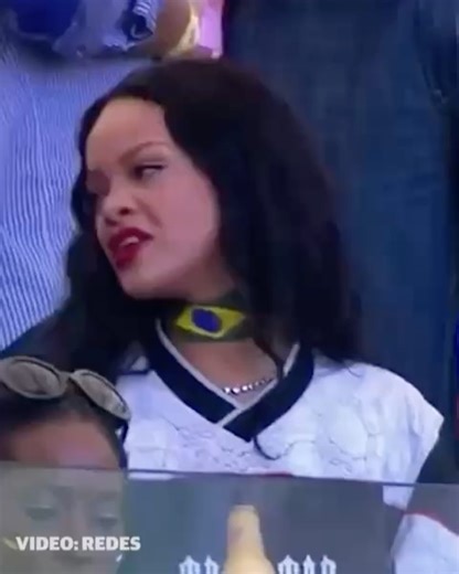 Ivan Cuevas on Instagram: "La influencer brasileña @priscila.beatrice vuelve a hacerse viral luego de que miles de usuarios en redes sociales la confundieran, una vez más, con la superestrella barbadense Rihanna. El parecido es tan impresionante que incluso los algoritmos de reconocimiento facial y fanáticos veteranos han llegado a dudar sobre quién es quién."