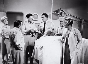 Voyage to the Bottom of the Sea (1961) | ČSFD.cz