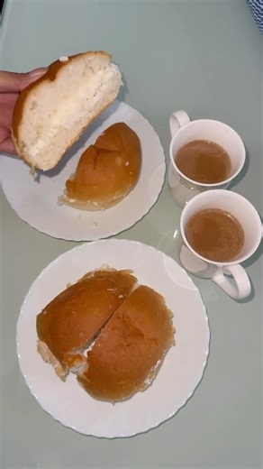 #viral #roasted #tea ☕️ + homemade white butter with bun #combo✨ #tea #butter 🧈🥯#trending #short❤️