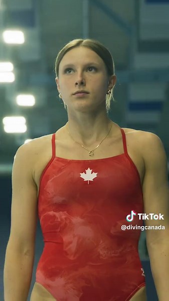 THE DIVE. LE PLONGEON. #divers #athletes #sport #aquatics #performance