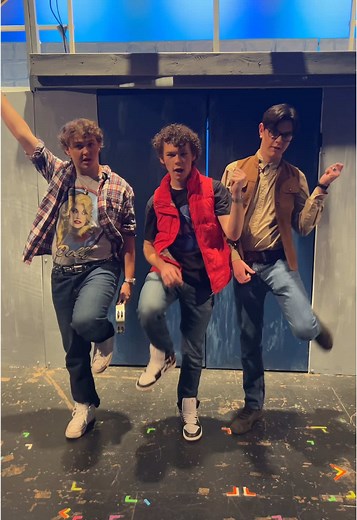 Explore The Clique: Theater for Young Performers
