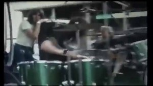 Hey Drummers! Awhile back I posted a video about John Bonham's Ludwig Green Sparkle Maple Drum Kit and how Bonham approached his drum kit tuning/tensioning as well as what mics were used and where they were placed for some of the Led Zeppelin drum track recording sessions. His drum tuning/tensioning was relatively high, more like jazz drum tunings. Check out this footage from one of Zeppelin's shows in Sydney Australia, 1972, You can really hear the high tension of his drum tuning in this one...