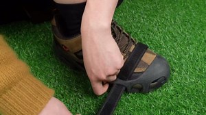 Ice Cleats, Crampons Ice Cleats for Shoes and Boots Men Women Kids,Non Slip 28 Steel Shoe Spikes for Snow and Ice Traction Snow Cleats Grippers for Winter Walking Hiking Fishing