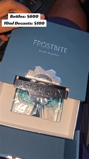 Aromatics Frostbite review: compliment-getting blue fragrance