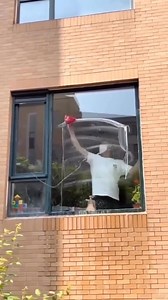 86K views · 75 reactions | TUTMA KULPLU MIKNATISLI ÜÇGEN TEK CAM SİLİCİ ✨Camlarınızı kolayca ve yorulmadan pırıl pırıl yapabileceğiniz mıknatıslı cam silici.  Cyprus Express Hızıyla Ücretsiz Kargo ile Kapınızda Nakit veya Kredi Kartıyla Ödeme İmkanı! https://cypexpress.com/index.php?route=product/product&search=Tutma+kulp&product_id=14877&search=Tutma+kulp | Cyprus Express | Facebook