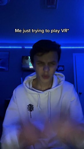 Anyone else’s quest loose tracking at random times? #vr #vrtok #vrgame #oculus #virtualreality