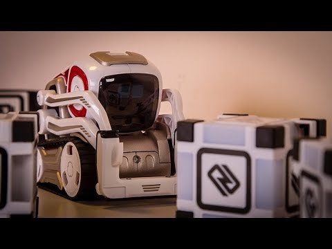 Anki Cozmo AI Robot Review & Giveaway!