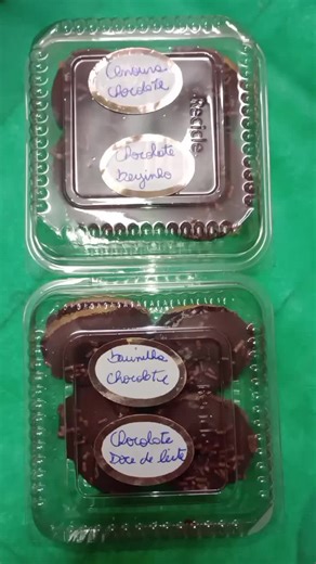 um pouco da produção da semana e do final de semana Donuts de pão de mel 🍯 donuts sabores #donuts #paodemelcaseiro #viral_video