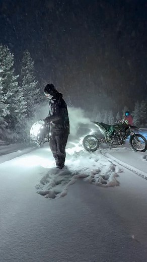 Most epic icetracks day and night! @laplanddriving ! Light strip https://www.valostore.fi/fi/tuote/led_nauha_agge_230v_25_m from @valostorecom | StuntFreaksTeam