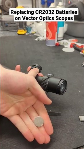 How to replace the CR2032 battery on Vector Optics Scope