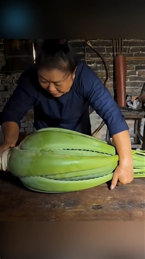 This is how they make Aloe Vera gel in China!!