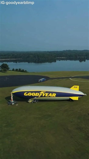 How Does the Goodyear Blimp Fly Without Wings? #shorts #encoreyash