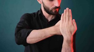 How to Do 9 Mind-Blowing Hand Tricks Anyone Can Learn