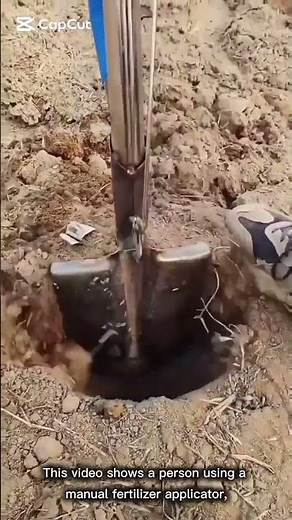 Manual Fertilizer Applicator: A Simple Farming Tool