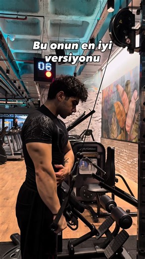 Ali Oğuzhan Namlı | Her hareketin en iyi versiyonu yapmak bize harika sonuçlar verecekti. “Form > Ağırlık her zaman Doğru form olmadan yapılan her tekrar,... | Instagram