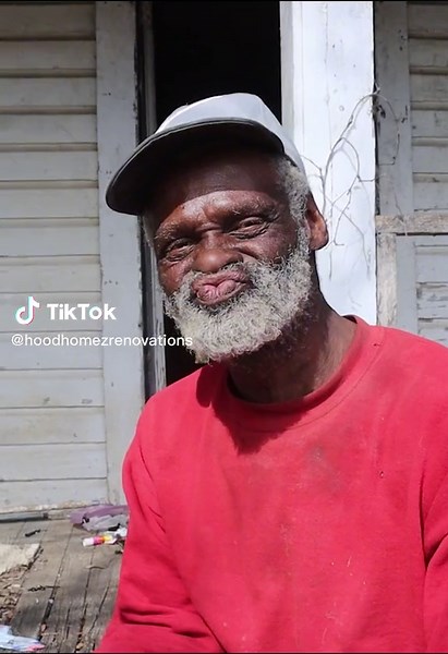 Unveiling the Mystery behind Big Hands: A Natural Wonder