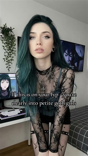 Embrace the Petite Goth Aesthetic