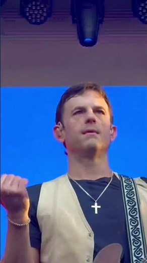 Kings of Leon: Pyro Live #kingsofleon #canwepleasehavefun #calebfollowill #livemusic #concert #tour