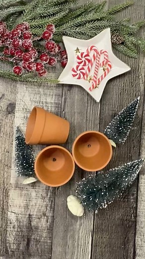Quick & Easy seasonal decorations you can DIY You’ll want to add these beautiful pieces to your Christmas decorations! #fblifestyle #handmadechristmas #BudgetFriendly | Make All The Things With Me
