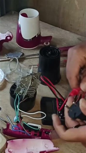 How to check hair dryer cables with a digital avometer #digitaltechnician #avometer