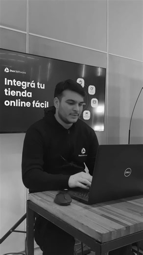 ¿Sabés qué hace que una empresa sea verdaderamente eficiente? 🧐 ✅ Herramientas rentables ✅ Mayor productividad Descubrí cómo podemos ayudarte a impulsar tu negocio 🙌 | Dux Software